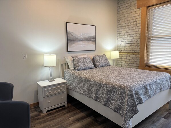 Room - Historic Warehouse converted into Cozy Boutique Loft 305 (Fargo)