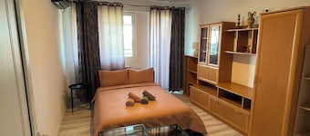 Cozy 2-bedroom apartment in adorable Pančevo with AC