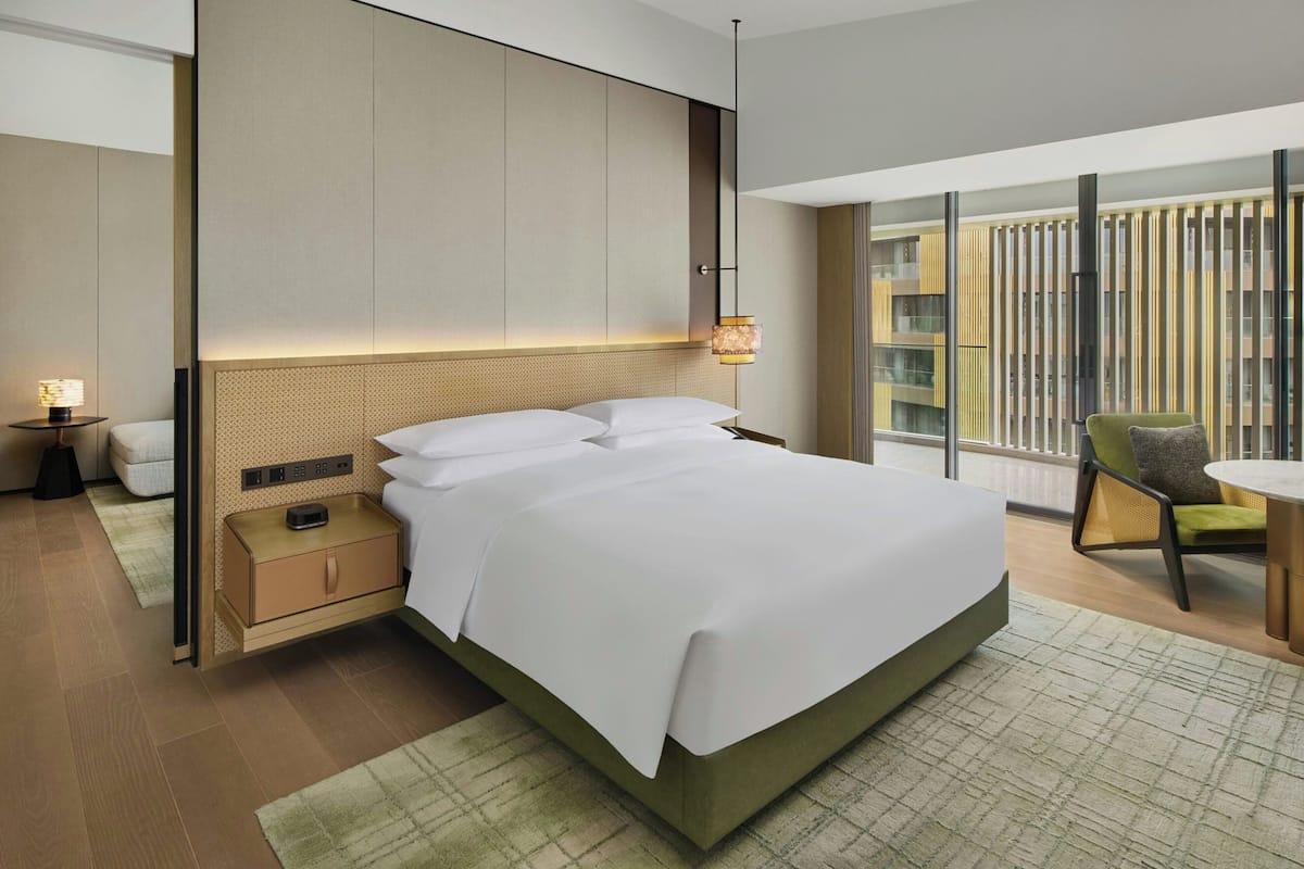 Suite, 1 Bedroom, Balcony | Premium bedding, in-room safe, desk, laptop workspace