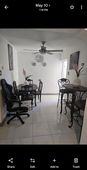 Dining - Cozy 1-bedroom apartment in charming Portmore with AC (Portmore)