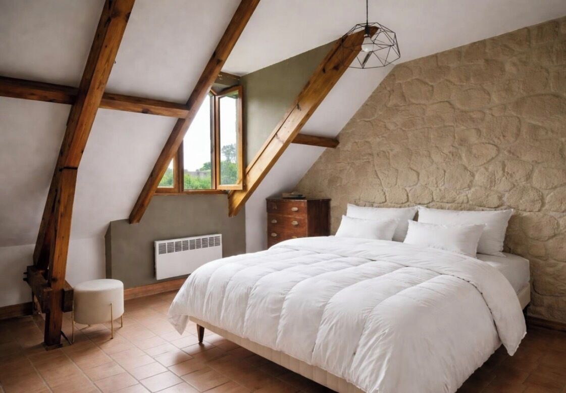 3 habitaciones, tabla de planchar con plancha, wifi y ropa de cama 