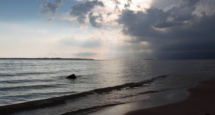 Flight Deck - 1-bedroom condo on Beaver Island, your perfect island retreat!