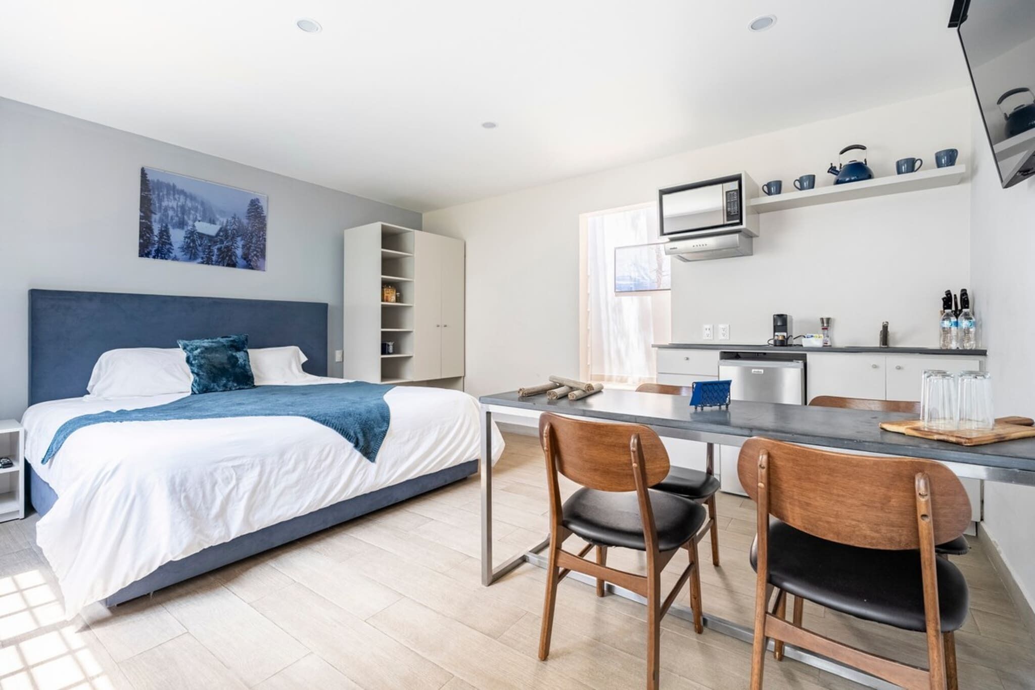 2 bedrooms, iron/ironing board, WiFi (free), bed sheets