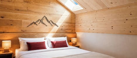 3 bedrooms, iron/ironing board, free WiFi