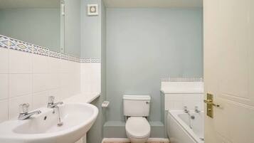 Appartement, 3 slaapkamers, roken, open haard | Badkamer