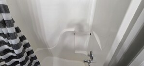 Towels - Spacious 3BR Home Near Fort Moore Sleeps 6 Full Kitchen (Columbus)