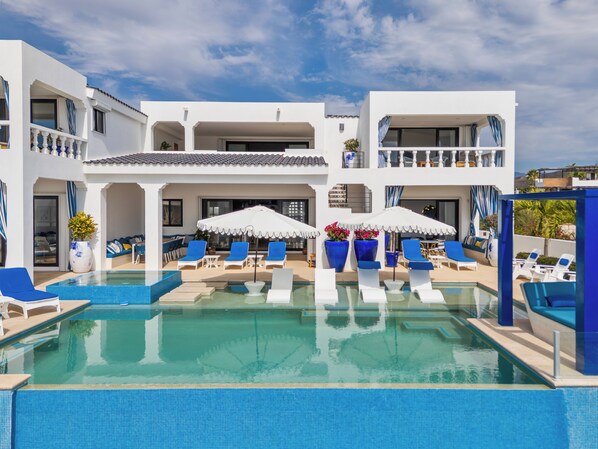 Pool - Luxury Beachfront Santorini Palace. Chef Included! (El Pescadero)