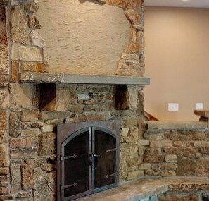 Interior - Serene 4-bedroom house in Seeley Lake perfect for relaxing stays (Seeley Lake)
