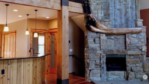 Lobby - Serene 4-bedroom house in Seeley Lake perfect for relaxing stays (Seeley Lake)