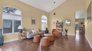 TV, fireplace, offices