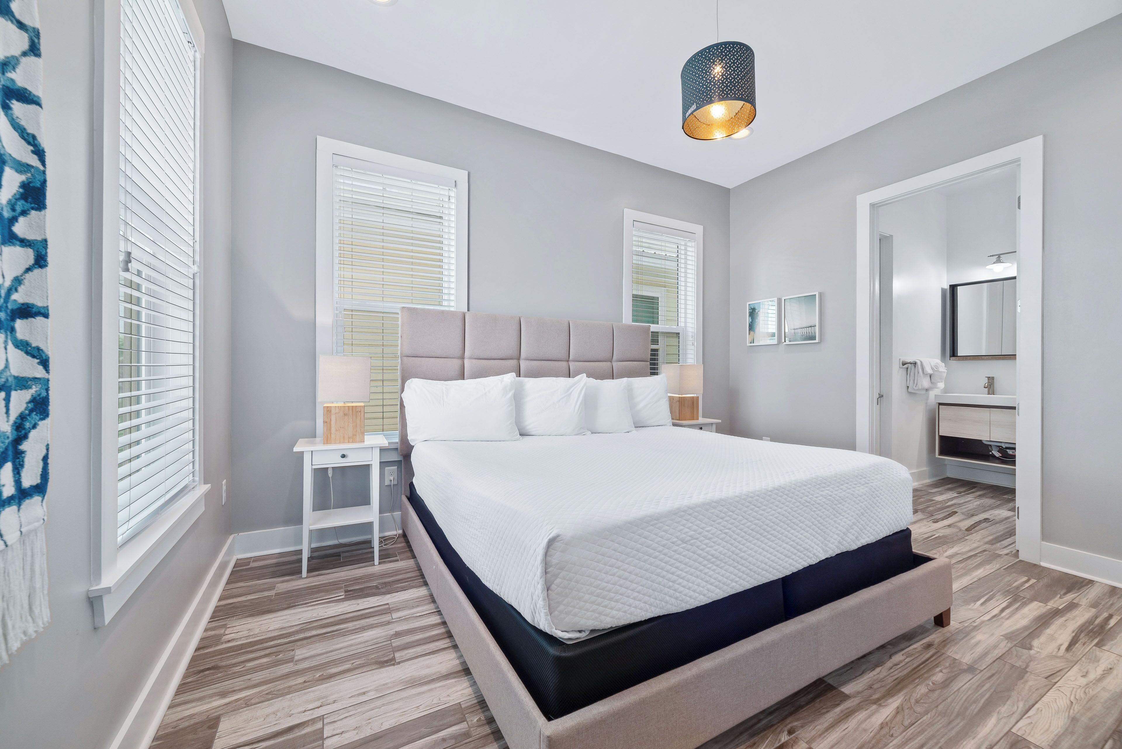 3 bedrooms, iron/ironing board, WiFi (free), bed sheets