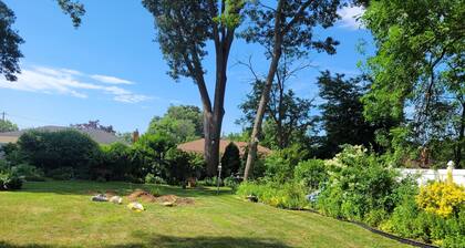 Beautiful apartment with AC in charming West Hempstead, Long Island