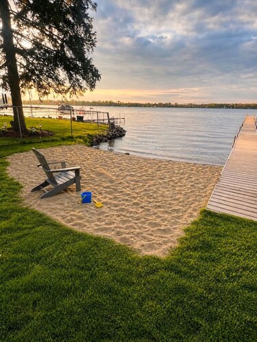 Wamplers Lake Cottage with Shared Lake Access