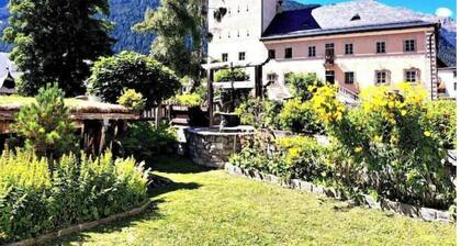 Unique Three-Bedroom Residence in Zernez!!!