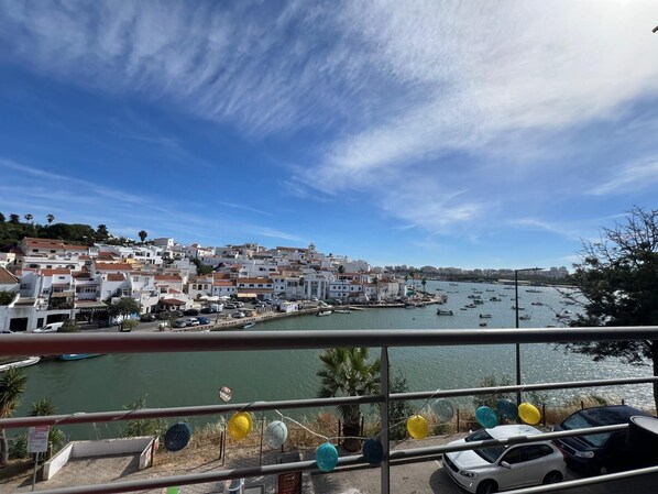 Property grounds - Portugal Ocean View - Apartment / Rooftop terrace (Ferragudo)