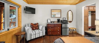 Moose Hollow Studio Cabin