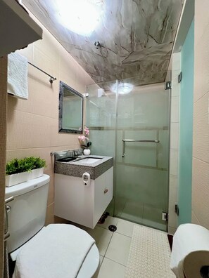 Bathroom - Cebu Sweet Staycation (Cebu City)