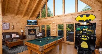 Chalet Escape | Pet Friendly • Pool • Hot Tub!