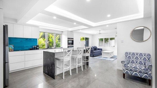 Private kitchen - 3/13 Angler Street Noosa Heads (Noosa Heads)