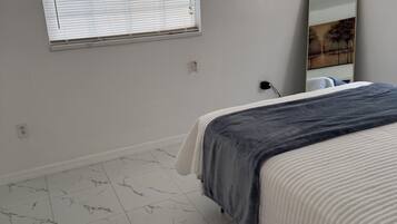 2 bedrooms, iron/ironing board, WiFi, bed sheets