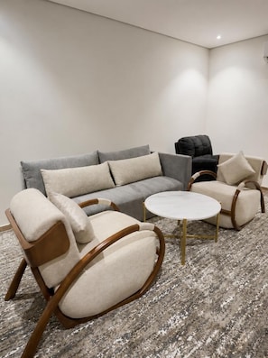 Living area - 8Points Hotel - El Salam 1 (Madinah)