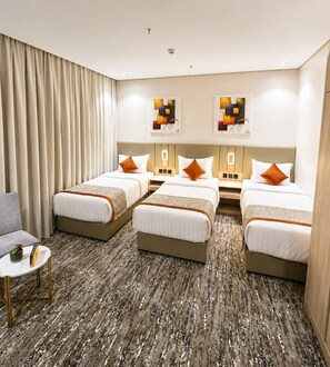 Triple Room | In-room safe, blackout curtains, iron/ironing board, free WiFi - 8Points Hotel - El Salam 1 (Madinah)