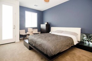 Room - Modern LUXE 2B-2.5B townhome near downtown San Jose with AC and Peloton Bike (San Jose)