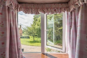 Interior - Colston Hall Cottage, Badingham (Badingham)