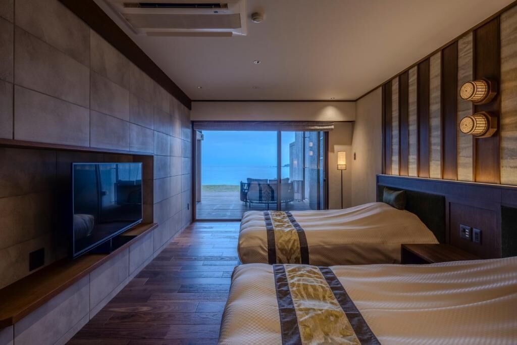 华丽四人房, 海景 | 客房内保险箱、办公桌、免费 WiFi、轮椅无障碍
