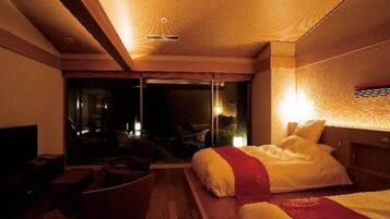 Triple Room, Sea View | In-room safe, desk, WiFi (free)