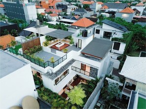 Exterior - 3BR Luxury Canggu Villa - Pool and Sunset Rooftop (Canggu)