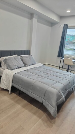1 bedroom, WiFi - 1111 Ocgrow Reserve - Luxury 5 Star (Cochrane)