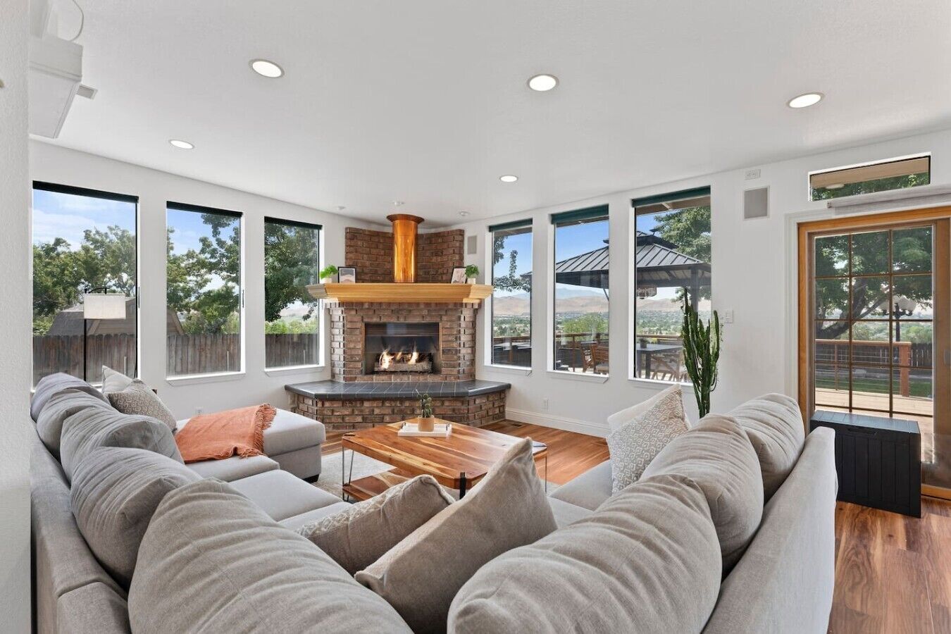 TV, fireplace, table tennis