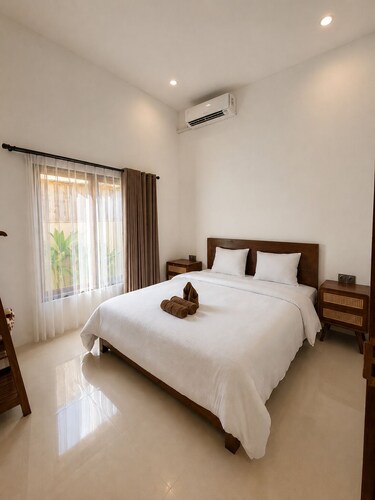 Cozy 2-bedroom house in excellent Kuta Lombok with AC