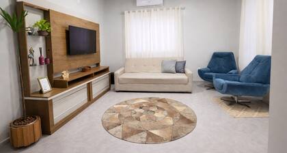 Comfortable new house with 3 bedrooms, en-suite, close to BR290, quiet location.