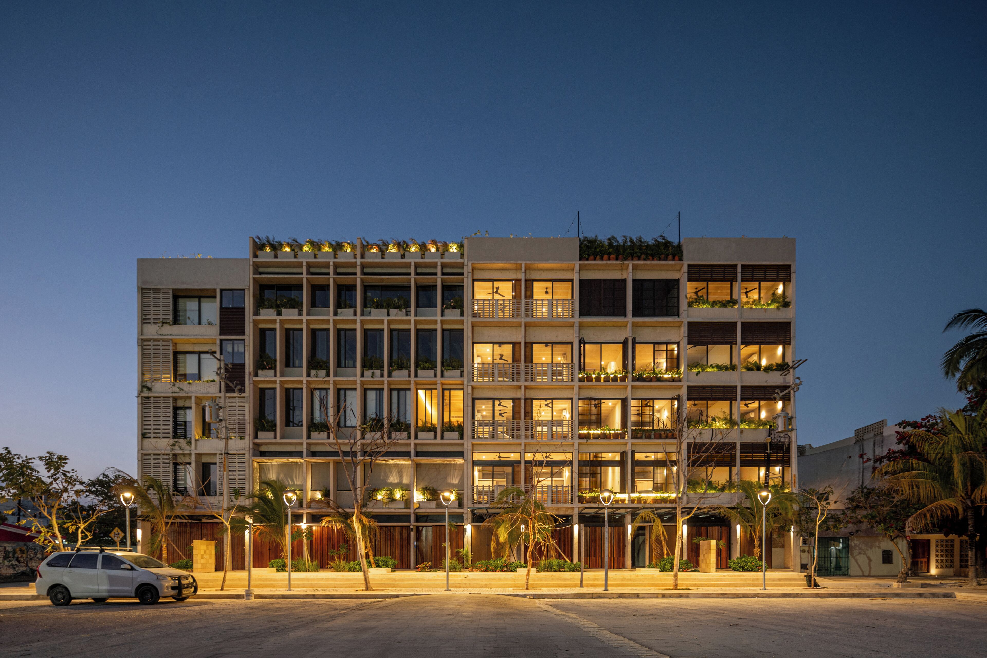 Comfort Room | Exterior