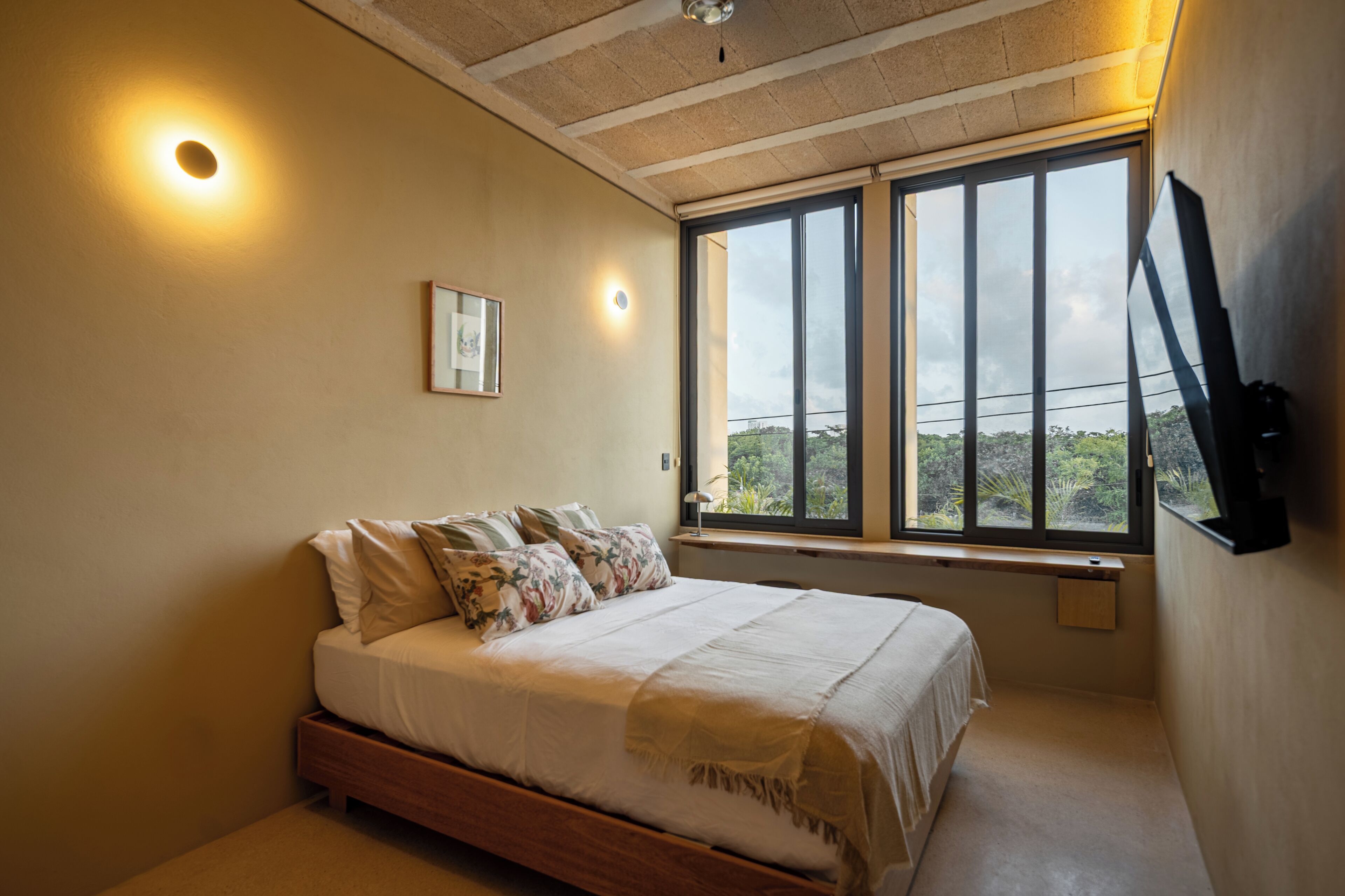 In-room safe, iron/ironing board, free WiFi