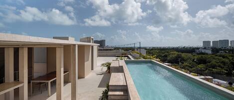 Design Room | Pool | 2 outdoor pools