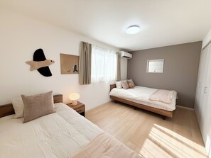 Room - （言公館）Entire Osaka House | 3BR | 5 Min Walk to Station | Near Namba | Sleeps 8 (Osaka)
