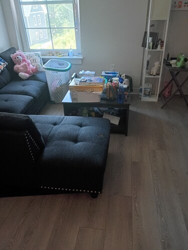 Cozy 1-bedroom apartment in peaceful Branford with AC and gym access