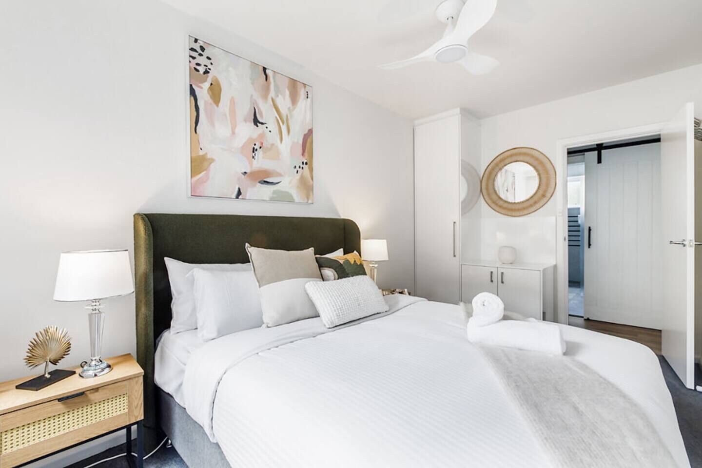 3 bedrooms, desk, iron/ironing board, WiFi