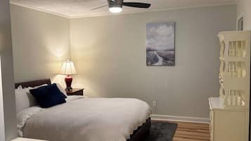 1 bedroom, iron/ironing board, WiFi (free), bed sheets