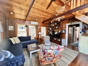 Living area - Fire Island Beach House (Ocean Beach)