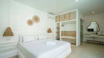 Villa, 2 Bedrooms, Patio, Pool View | In-room safe, blackout curtains, free WiFi, bed sheets