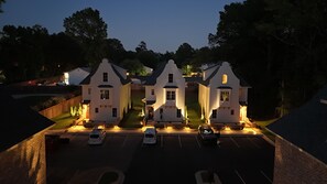 Exterior - King & Queen- All 5 Units (Auburn)