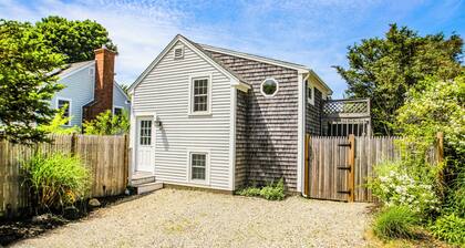 Charming Cape Cod Cottage Steps from the Ocean- Escape & Relax in a Hidden Haven