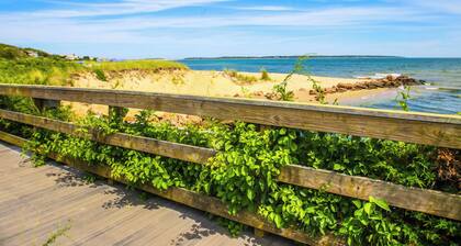 Charming Cape Cod Cottage Steps from the Ocean- Escape & Relax in a Hidden Haven