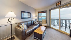 Living area - Cozy 1-bedroom at Rimfire Lodge in the serene SnowShoe Village Area (Slaty Fork)
