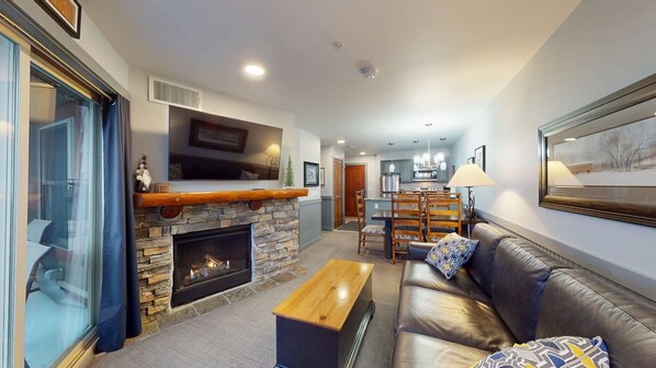 Living area - Cozy 1-bedroom at Rimfire Lodge in the serene SnowShoe Village Area (Slaty Fork)