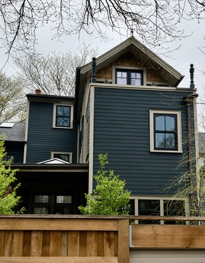 Exterior - A Private Downtown Estate for Luxury City Stays (Toronto)